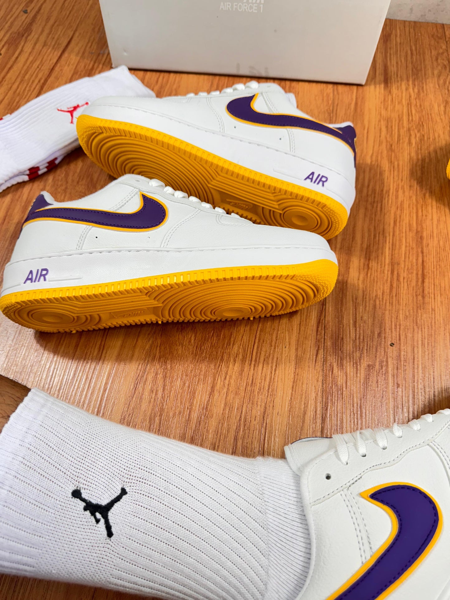 AIR FORCE 1 EDIÇÃO LAKERS