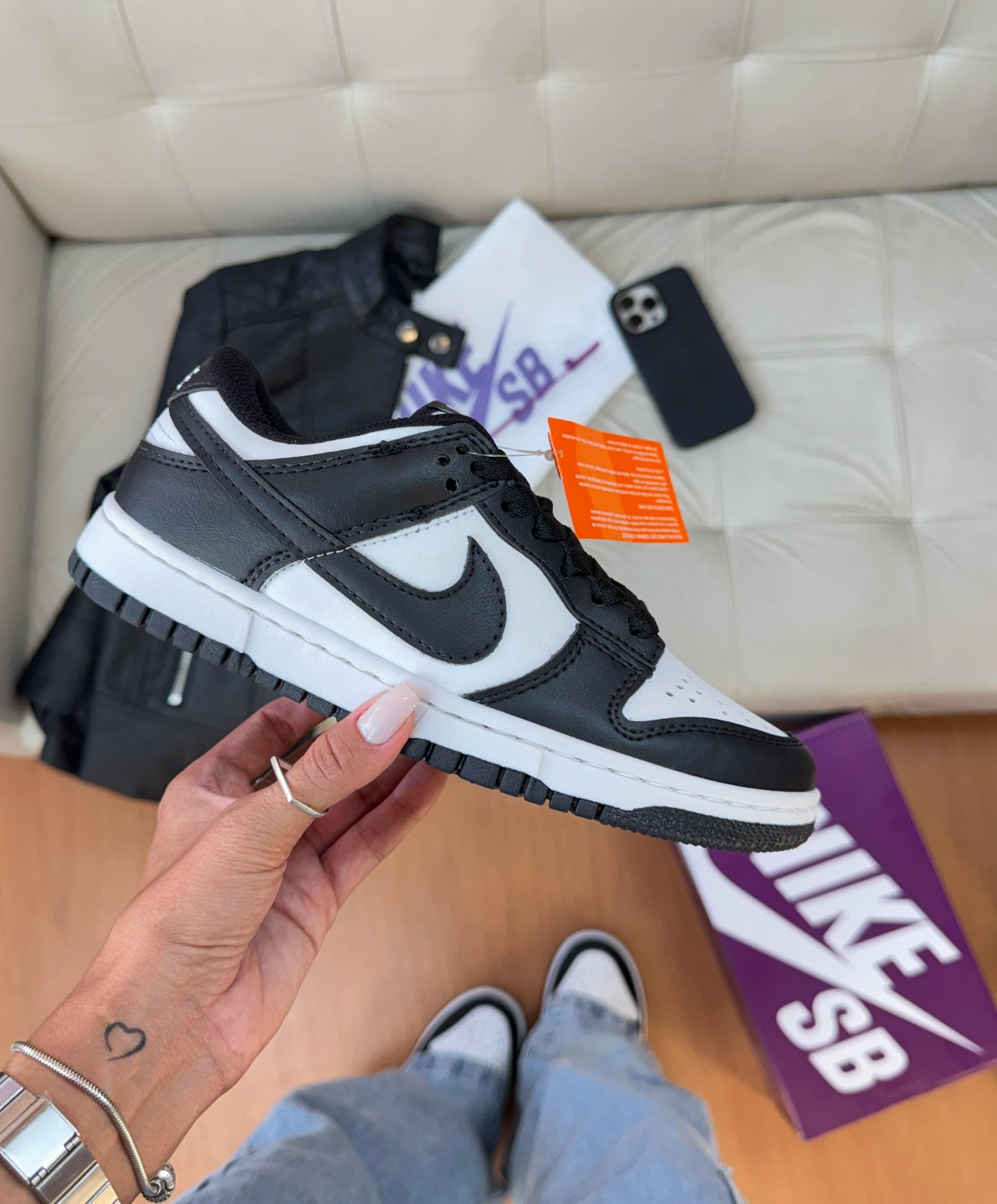 SB DUNK LOW PANDA
