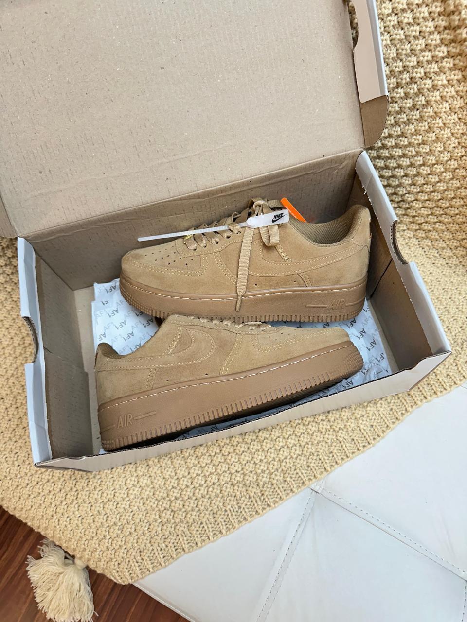 AIR FORCE 1 CARAMELO