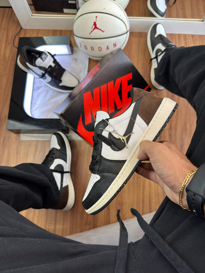 AIR JORDAN 1 LOW MOCHA
