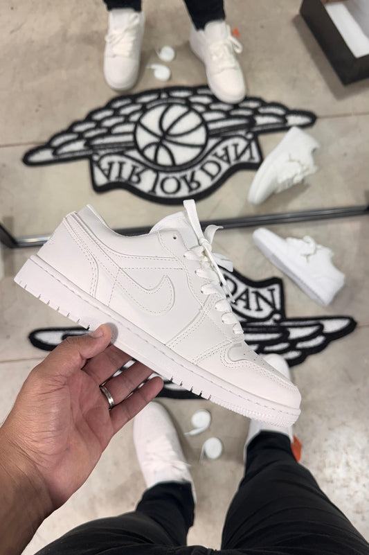 AIR JORDAN 1 LOW BRANCO